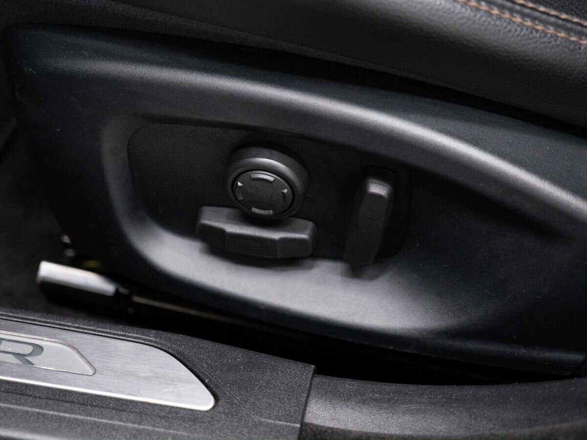 Купить Jaguar XE, 2016, 291 920 км, фото №20