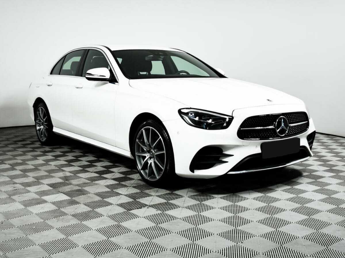 Купить Mercedes-Benz E-Класс 200, 2022, 10 264 км, фото №3