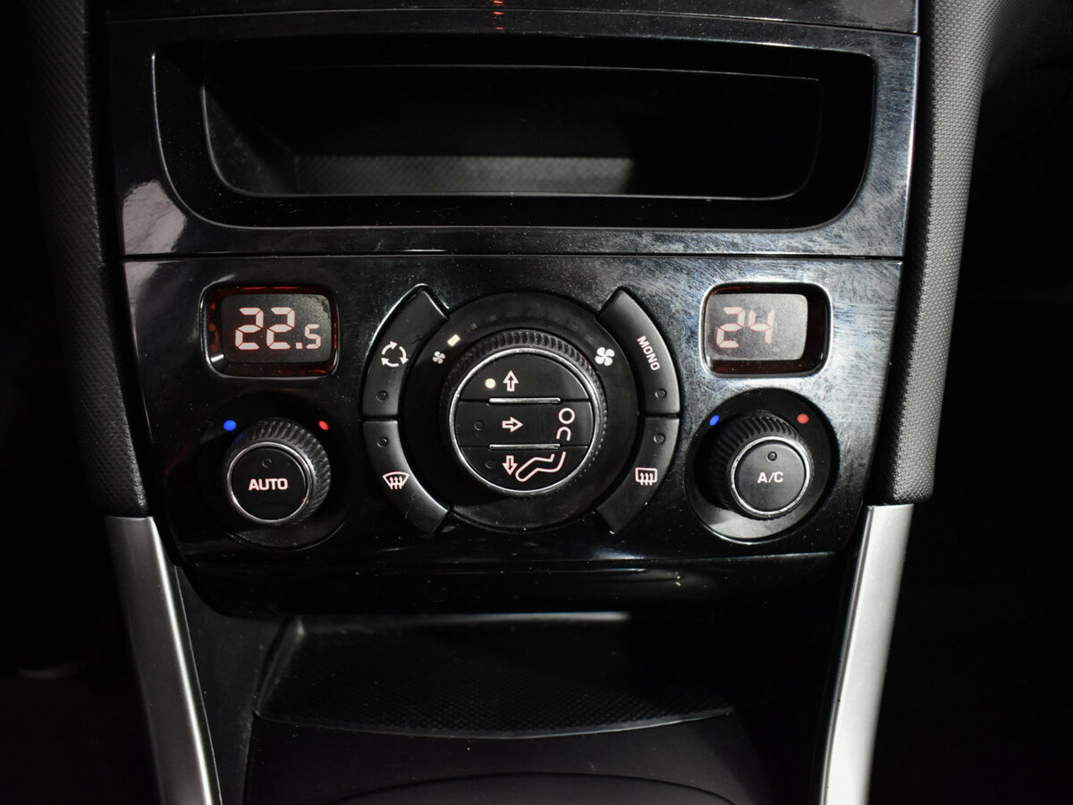 Купить Peugeot 308 I Рестайлинг, 2011, 177 000 км, фото №17