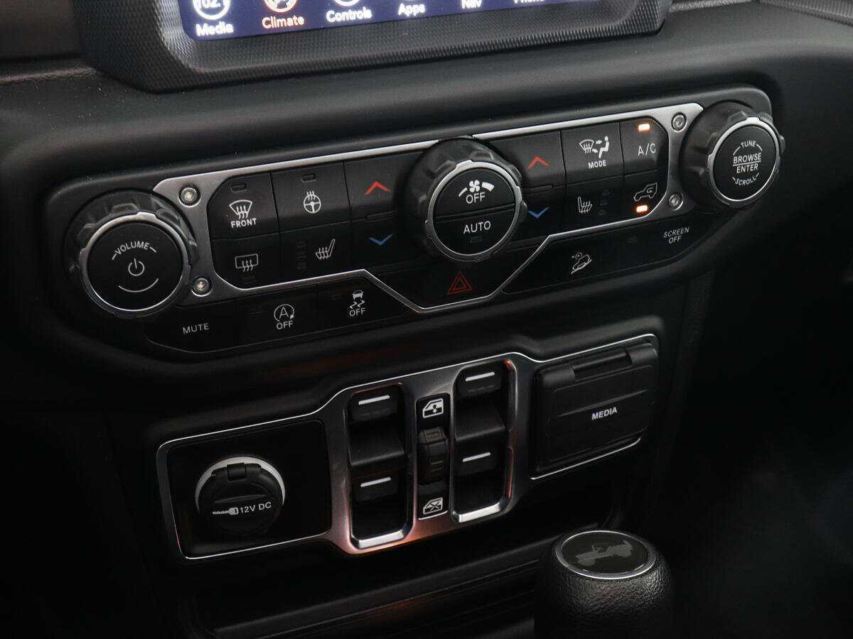 Купить Jeep Wrangler, 2020, 56 000 км, фото №16