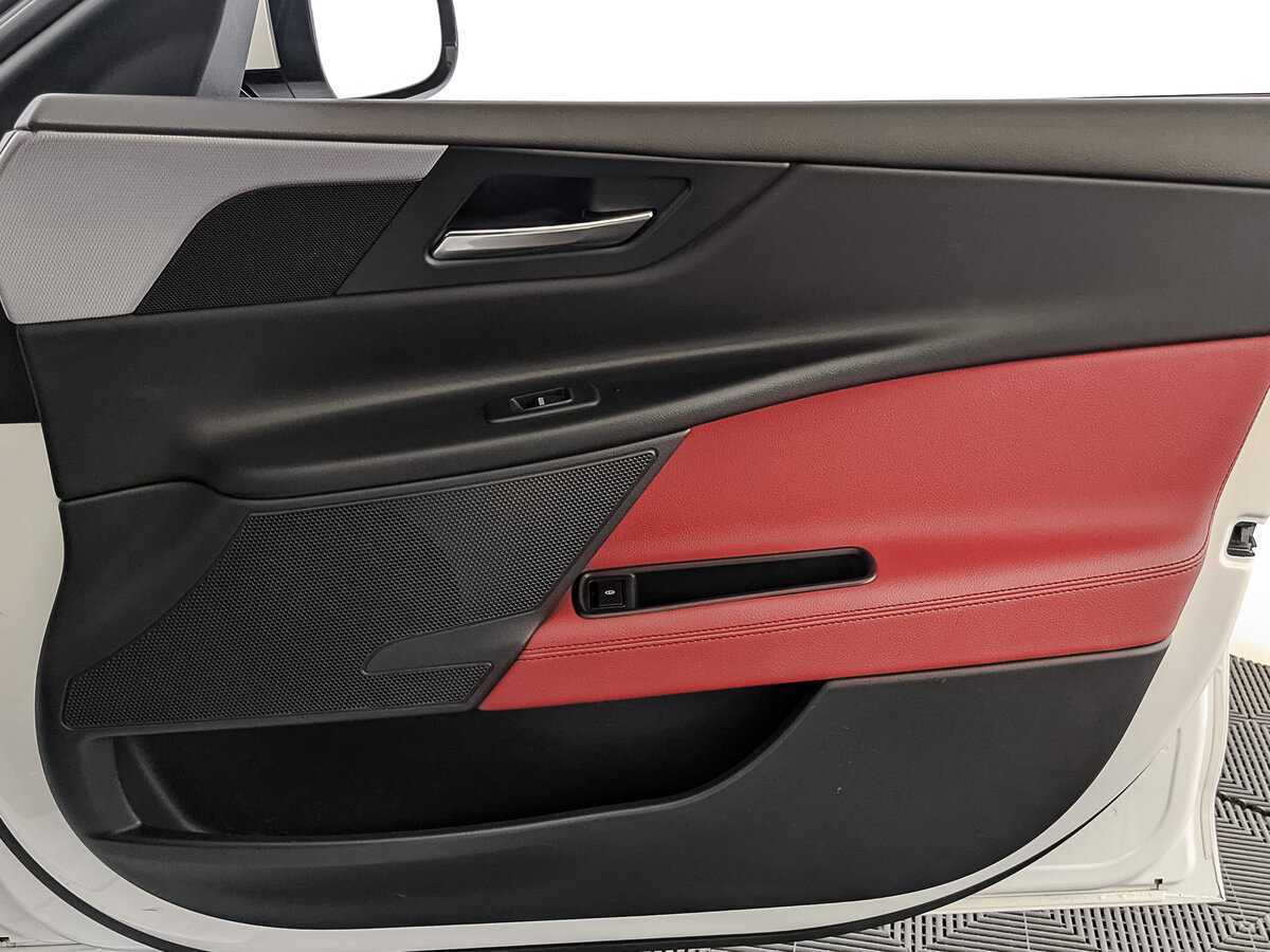 Купить Jaguar XE, 2019, 81 100 км, фото №23