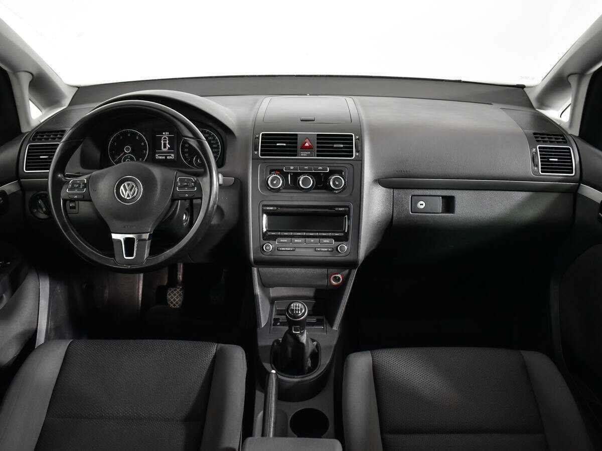 Купить Volkswagen Touran, 2012, 177 813 км, фото №12