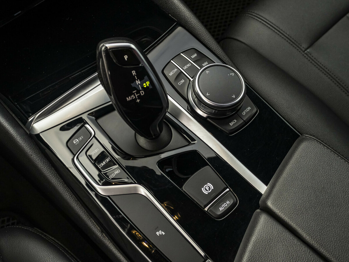 Купить BMW 5 серии 520d VII (G30/G31/G38), 2017, 146 527 км, фото №16
