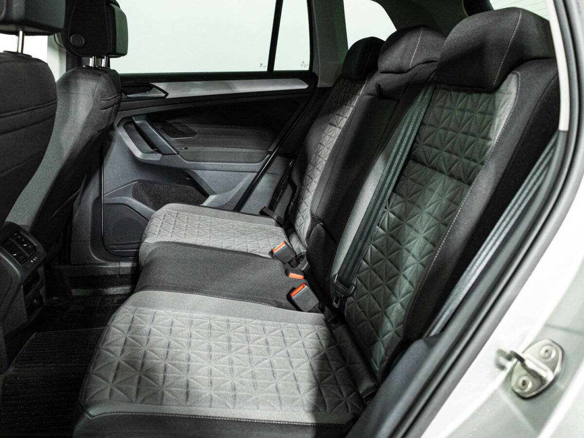 Купить Volkswagen Tiguan II Рестайлинг, 2021, 63 490 км, фото №10