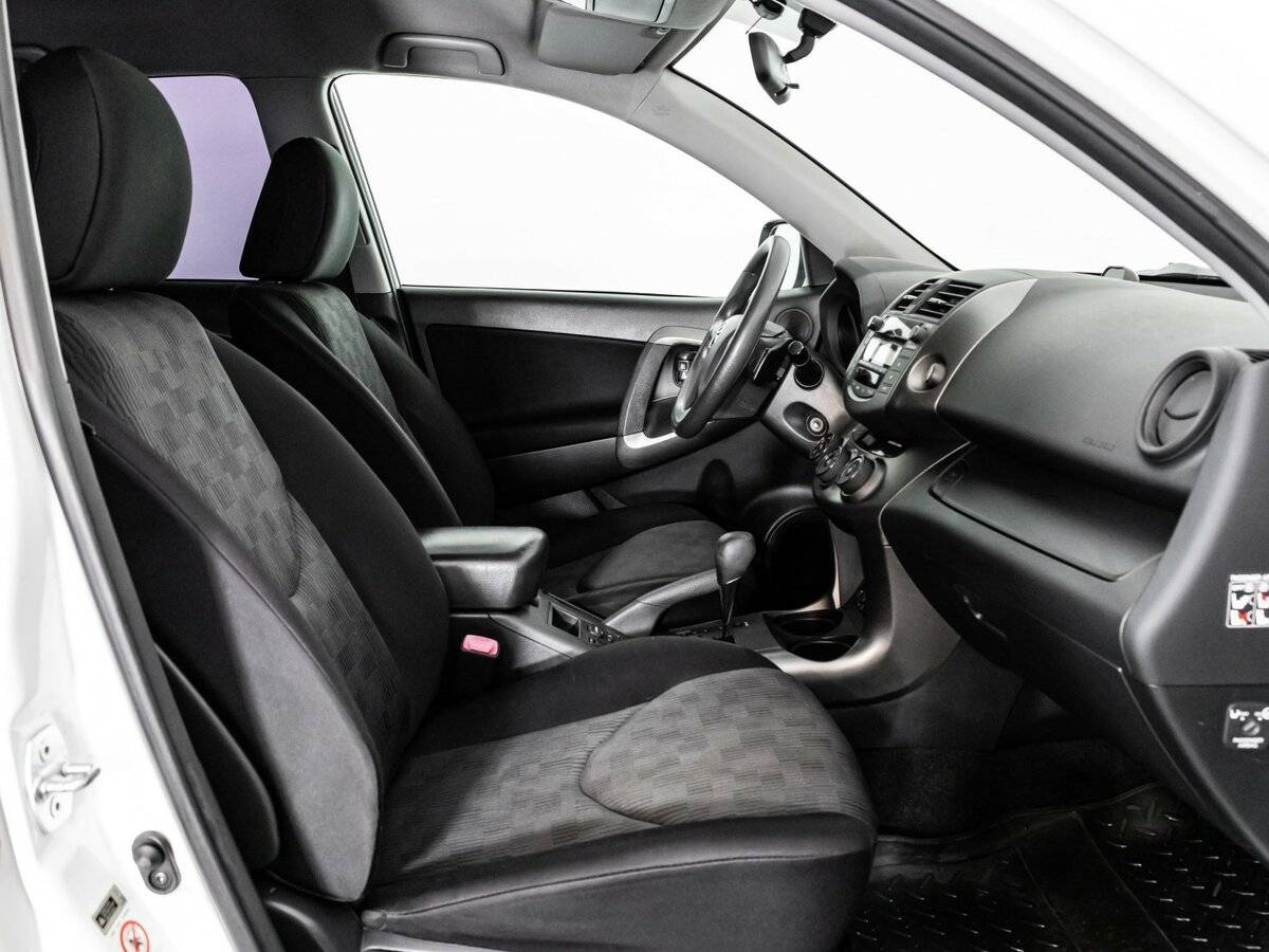 Купить Toyota RAV4 III (XA30) Рестайлинг, 2010, 131 084 км, фото №10