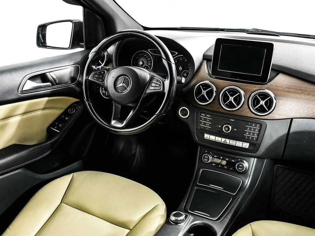 Купить Mercedes-Benz B-Класс 180, 2015, 114 529 км, фото №9