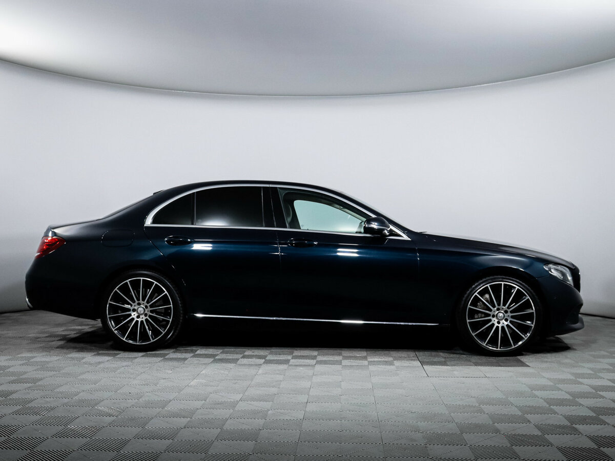 Купить Mercedes-Benz E-Класс 400 V (W213, S213, C238), 2017, 133 794 км, фото №4