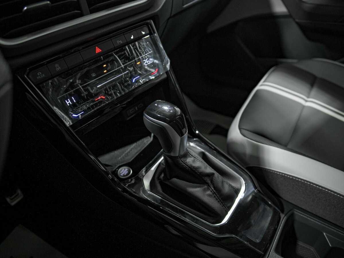 Купить Volkswagen T-Roc, 2024, 46 км, фото №12