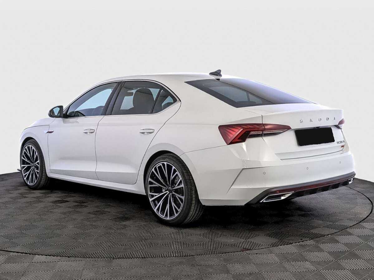Купить Skoda Octavia, 2023, 10 780 км, фото №6