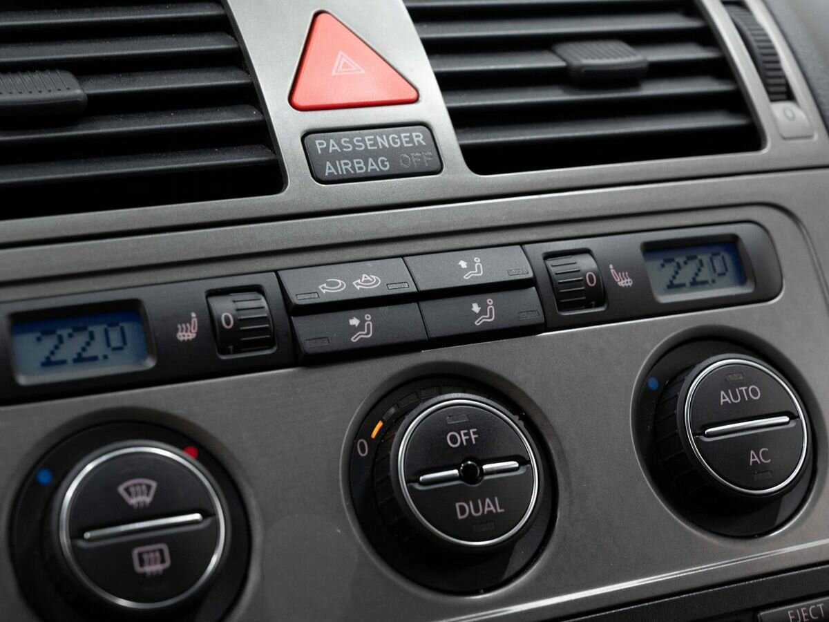 Купить Volkswagen Touran, 2008, 265 000 км, фото №19