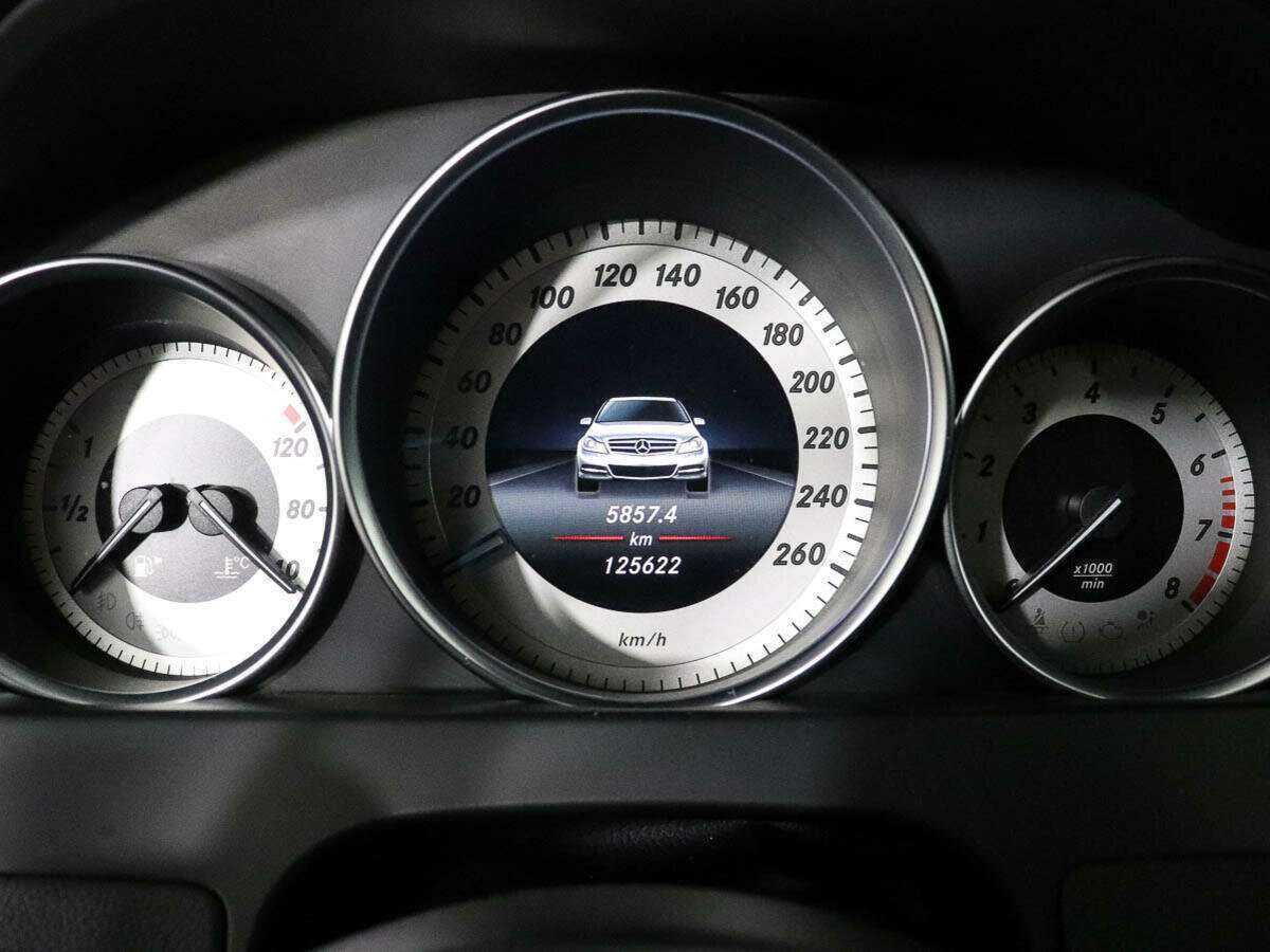 Купить Mercedes-Benz C-Класс 250, 2013, 126 000 км, фото №10