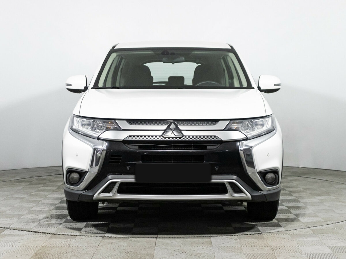 Купить Mitsubishi Outlander III Рестайлинг 3, 2019, 139 151 км, фото №2