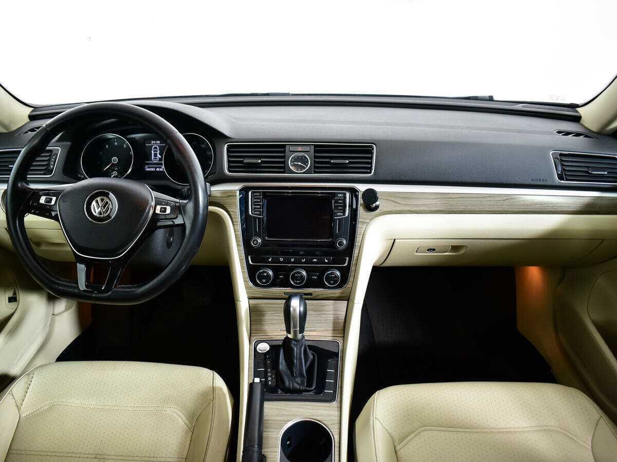 Купить Volkswagen Passat (North America and China), 2016, 165 000 км, фото №12
