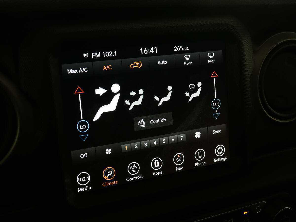 Купить Jeep Wrangler, 2020, 56 000 км, фото №21