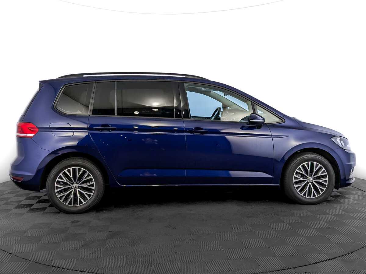 Купить Volkswagen Touran, 2018, 234 634 км, фото №4