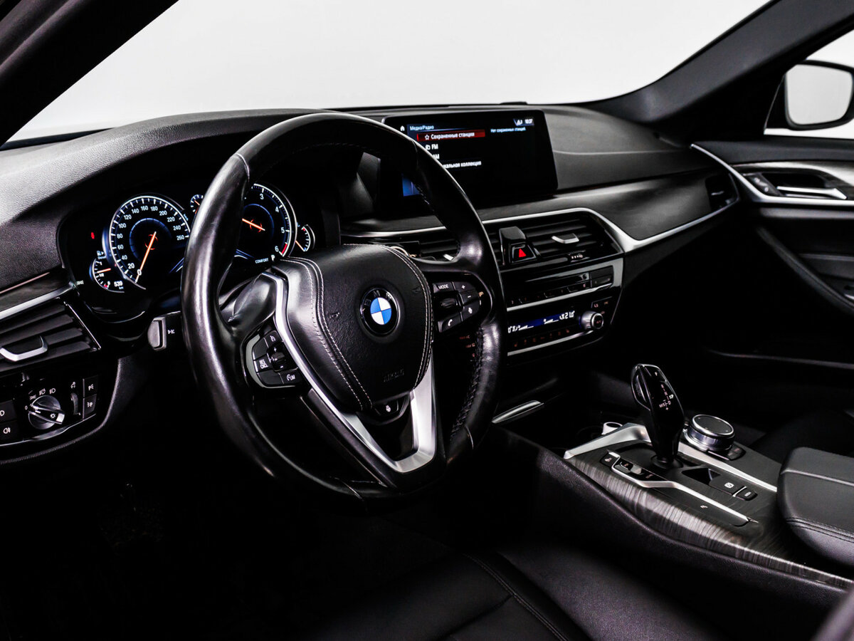 Купить BMW 5 серии 520d xDrive VII (G30/G31/G38), 2017, 93 315 км, фото №12