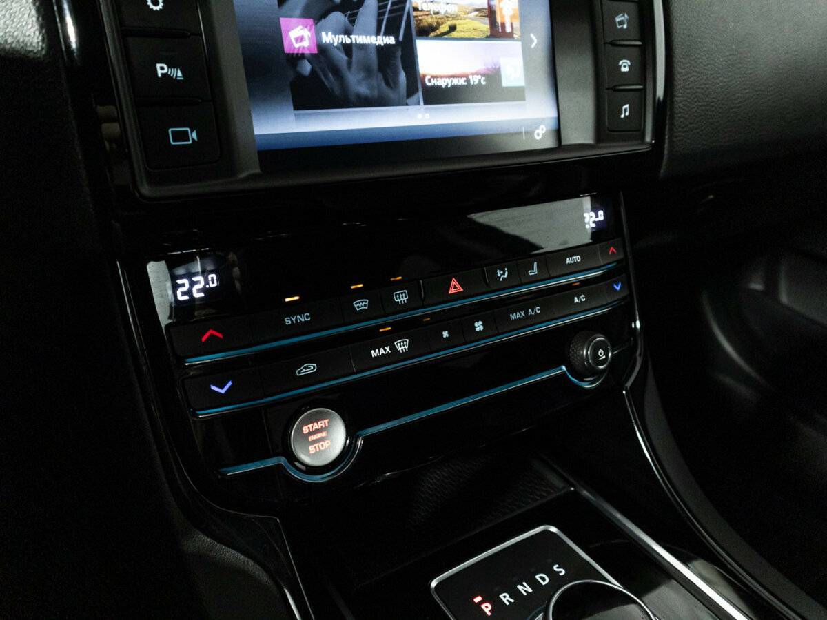 Купить Jaguar XE, 2015, 142 853 км, фото №17