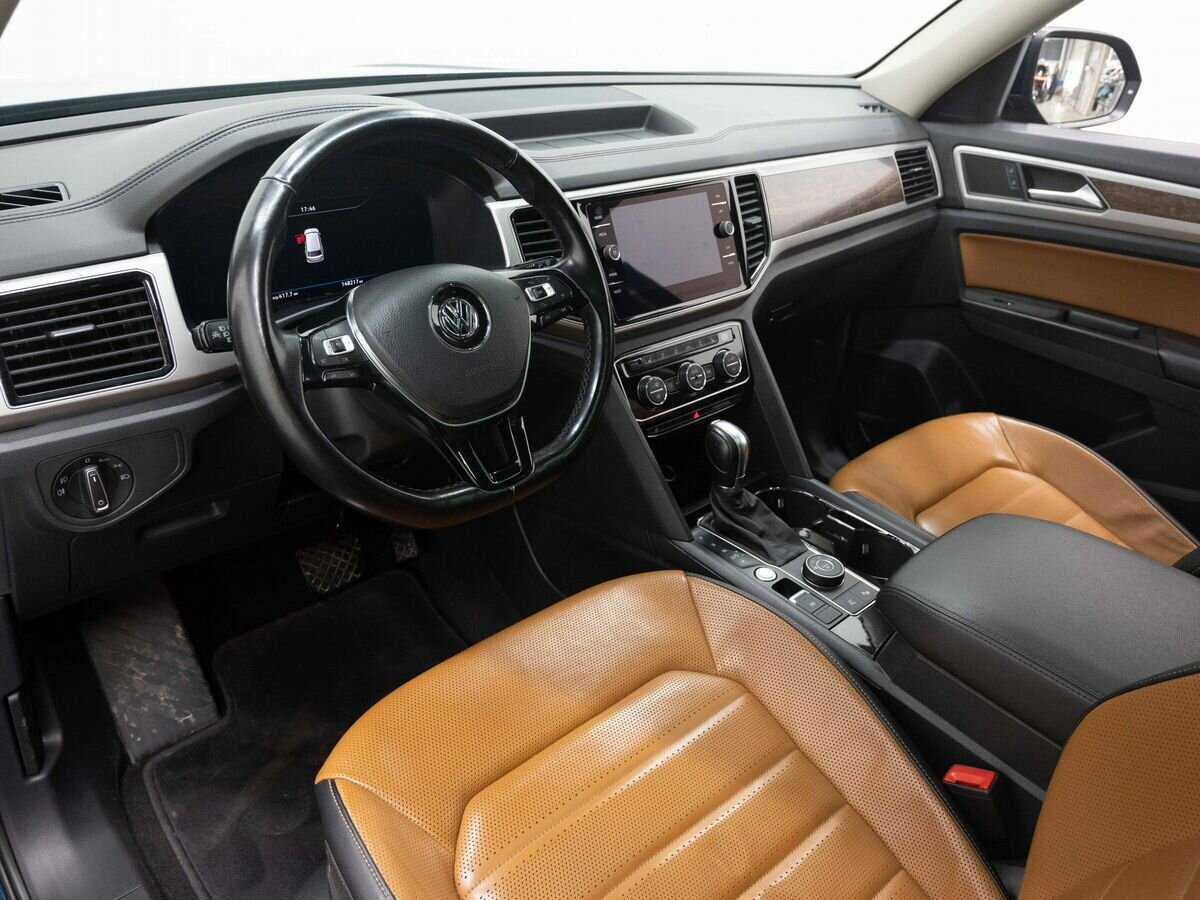 Купить Volkswagen Teramont, 2018, 148 215 км, фото №9