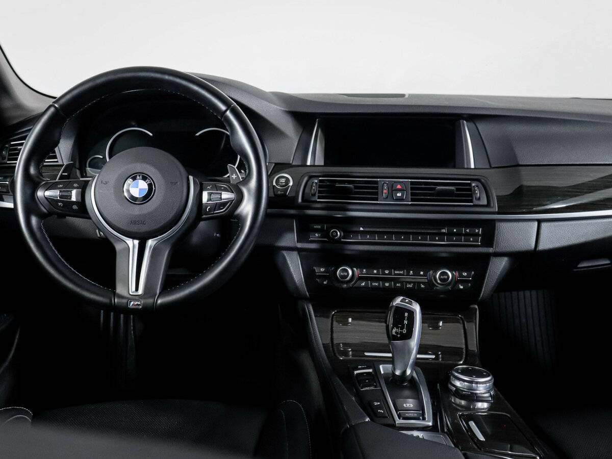 Купить BMW 5 серии 530d xDrive VI (F10/F11/F07) Рестайлинг, 2016, 173 240 км, фото №10
