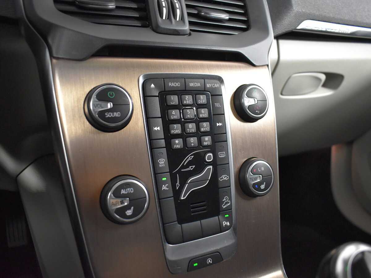 Купить Volvo V40 Cross Country, 2013, 182 220 км, фото №23