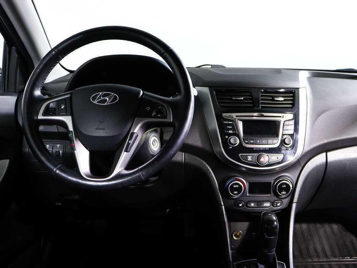 Купить Hyundai Solaris, 2016, 26 600 км, фото №10