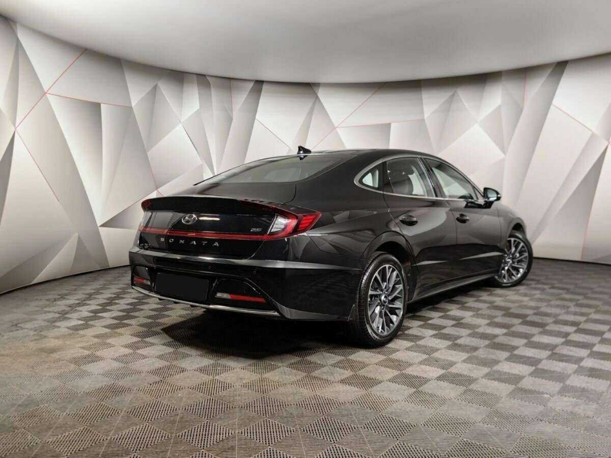 Купить Hyundai Sonata, 2022, 12 678 км, фото №2