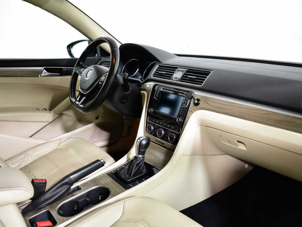 Купить Volkswagen Passat (North America and China), 2016, 165 000 км, фото №9