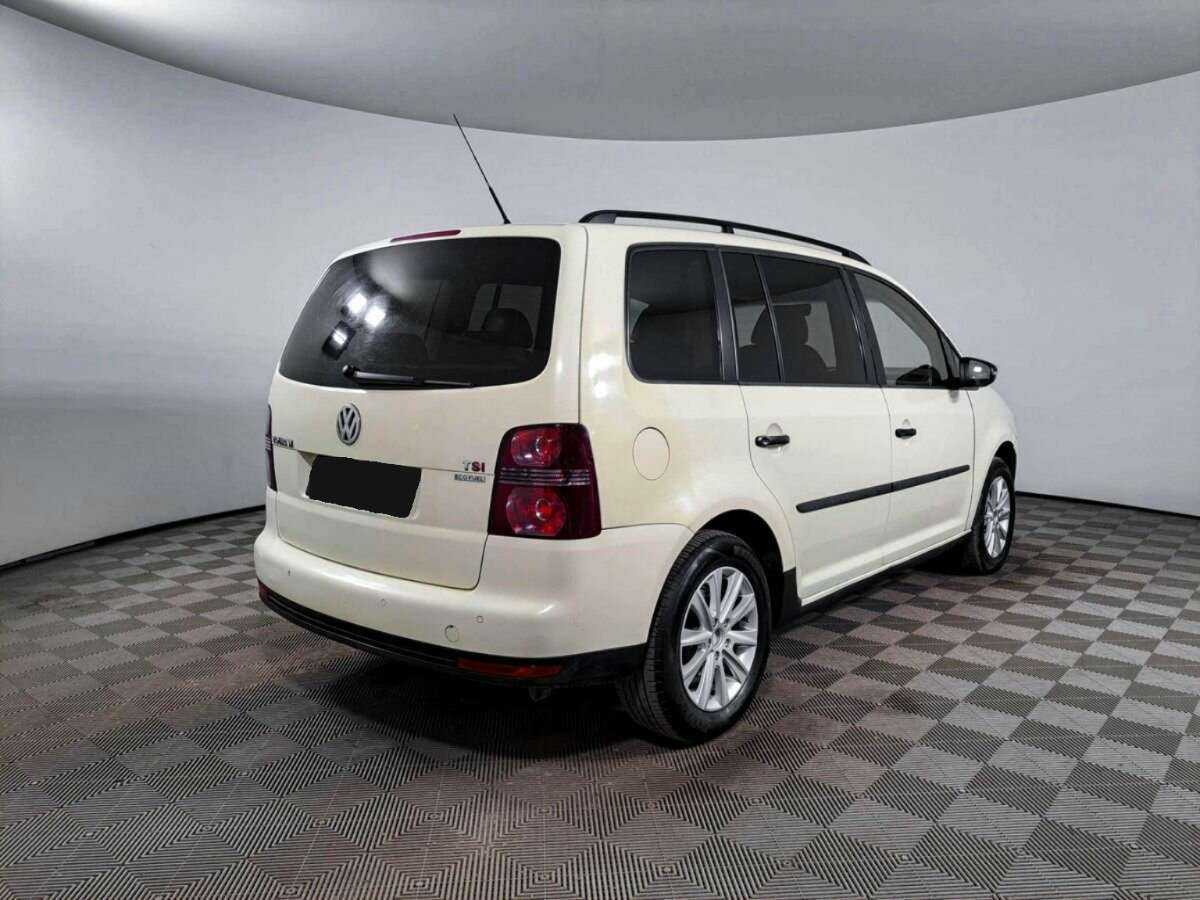 Купить Volkswagen Touran, 2010, 177 000 км, фото №5