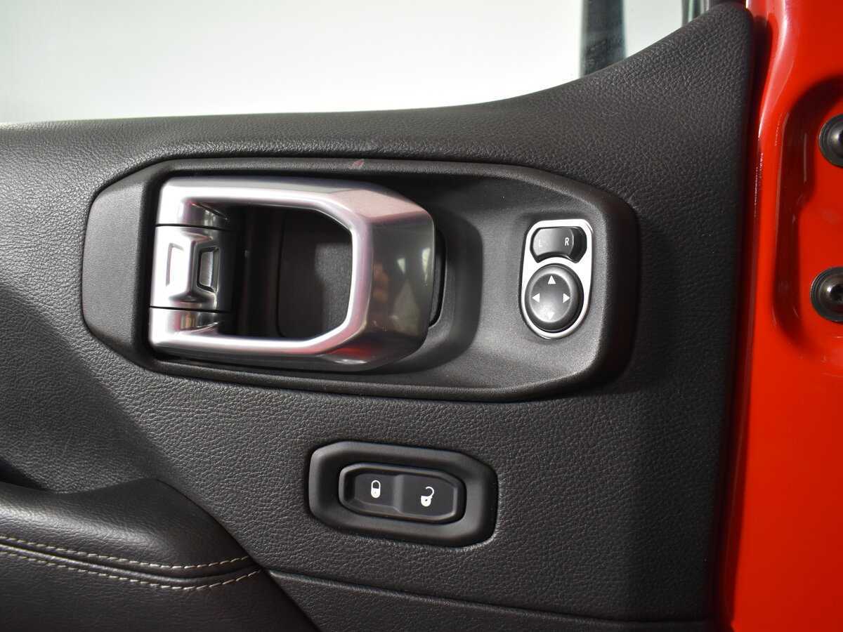 Купить Jeep Wrangler, 2021, 118 000 км, фото №16