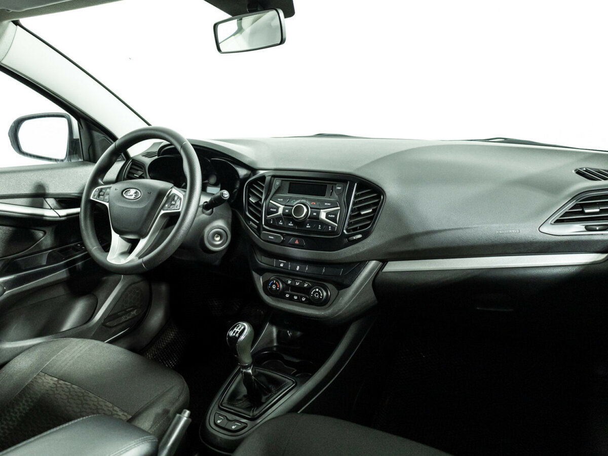 Купить Lada (ВАЗ) Vesta I, 2019, 110 302 км, фото №9