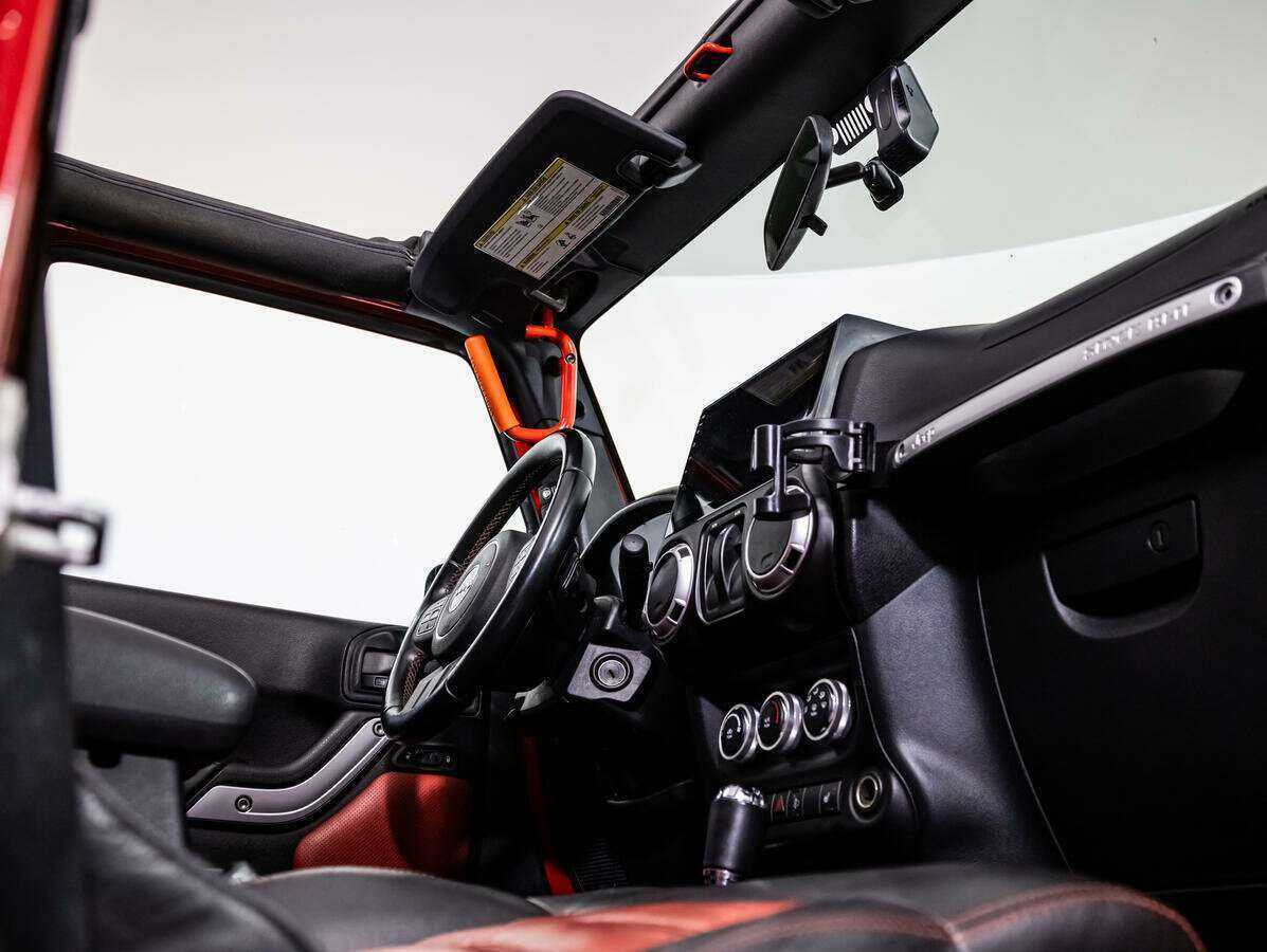 Купить Jeep Wrangler, 2011, 120 000 км, фото №22