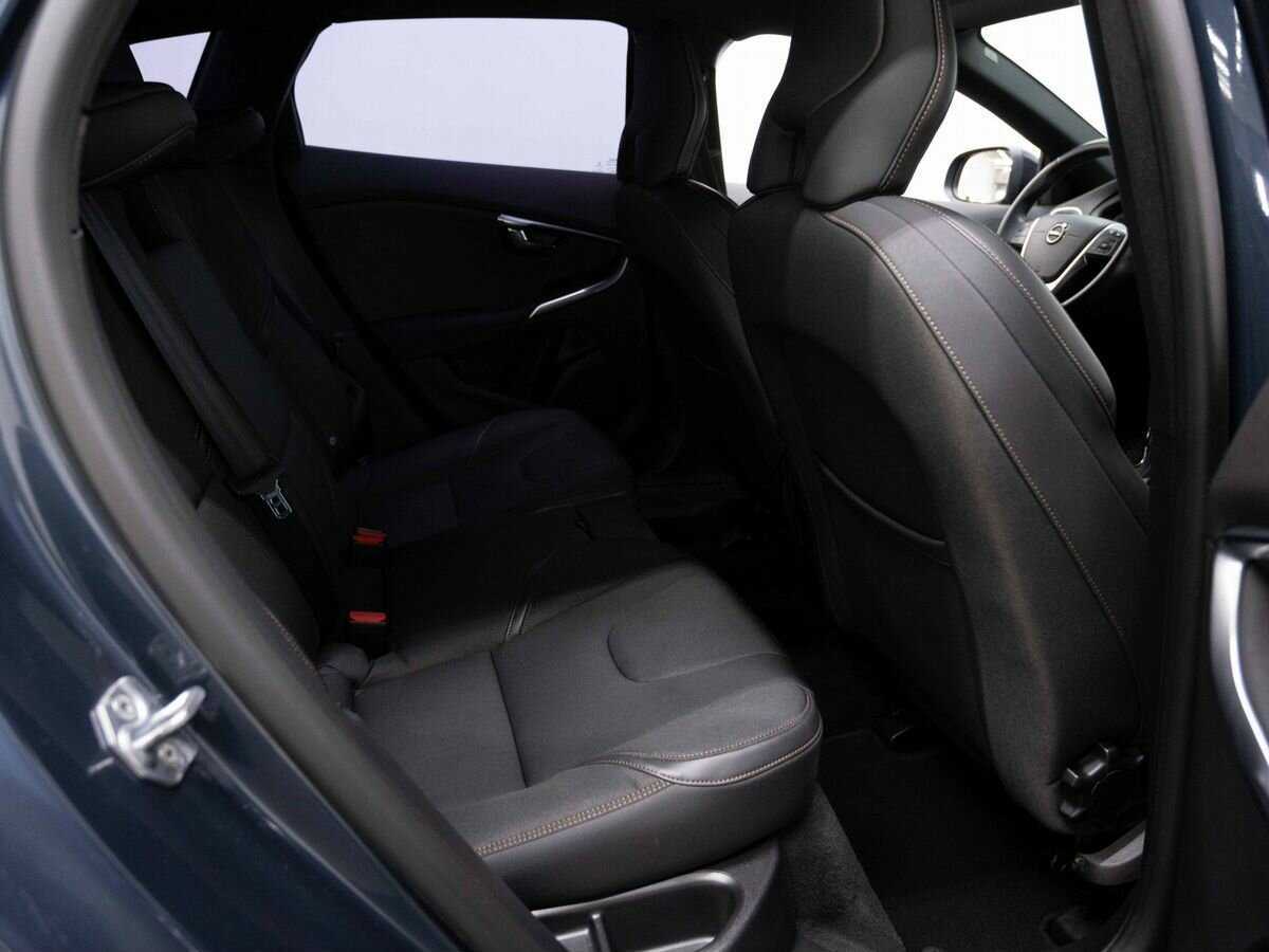 Купить Volvo V40 Cross Country, 2017, 117 000 км, фото №10