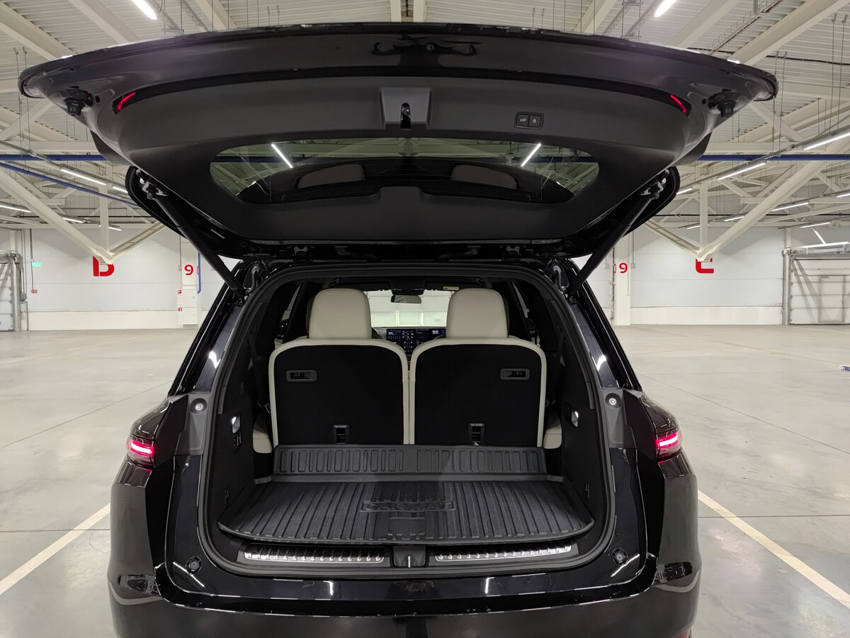Купить Li Auto (Lixiang) L9 52.3 kWh I Рестайлинг, 2024, 46 444 км, фото №10