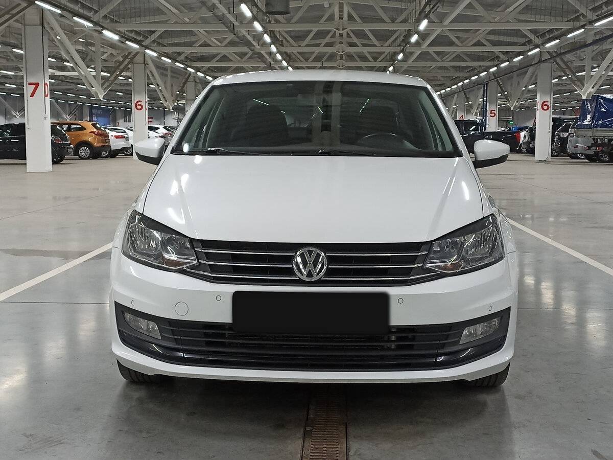 Купить Volkswagen Polo, 2018, 148 202 км, фото №2
