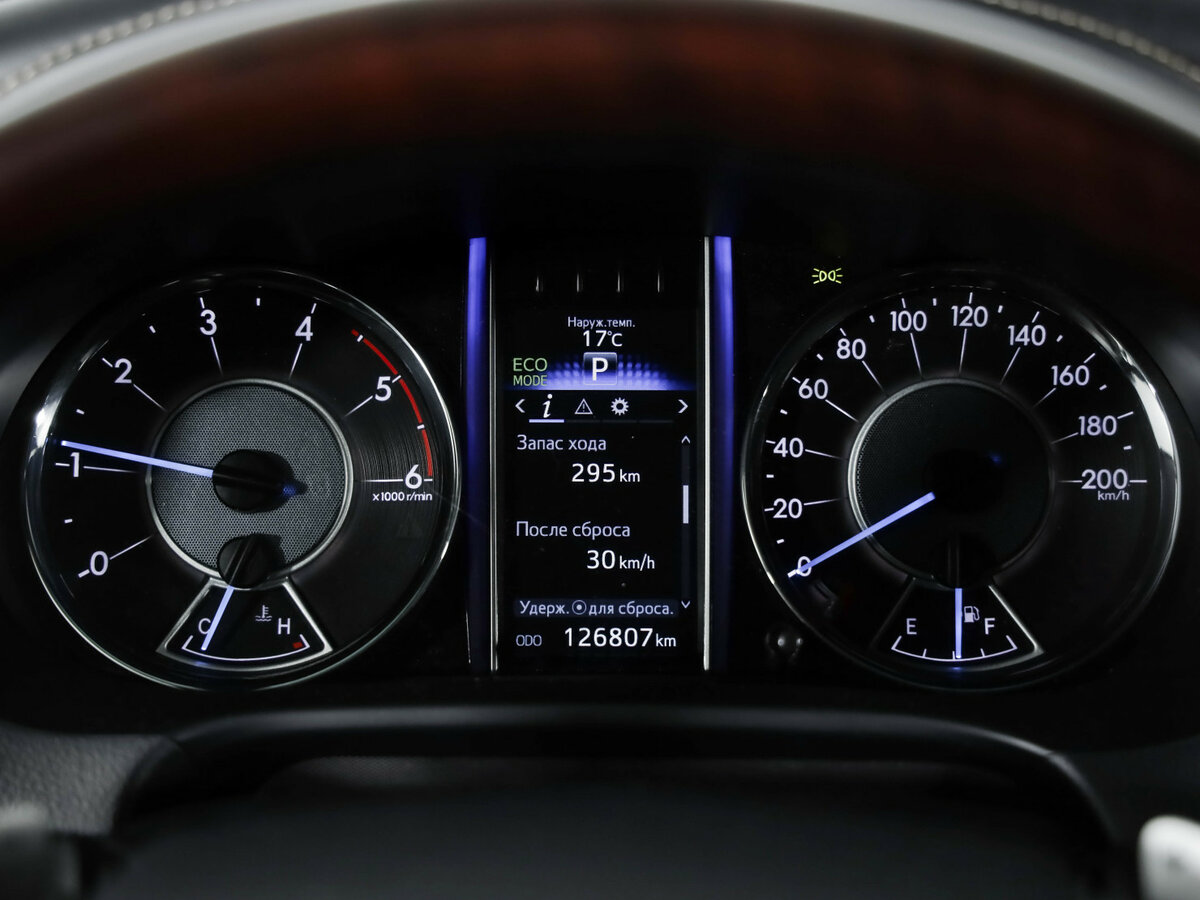 Купить Toyota Fortuner II, 2017, 126 805 км, фото №11