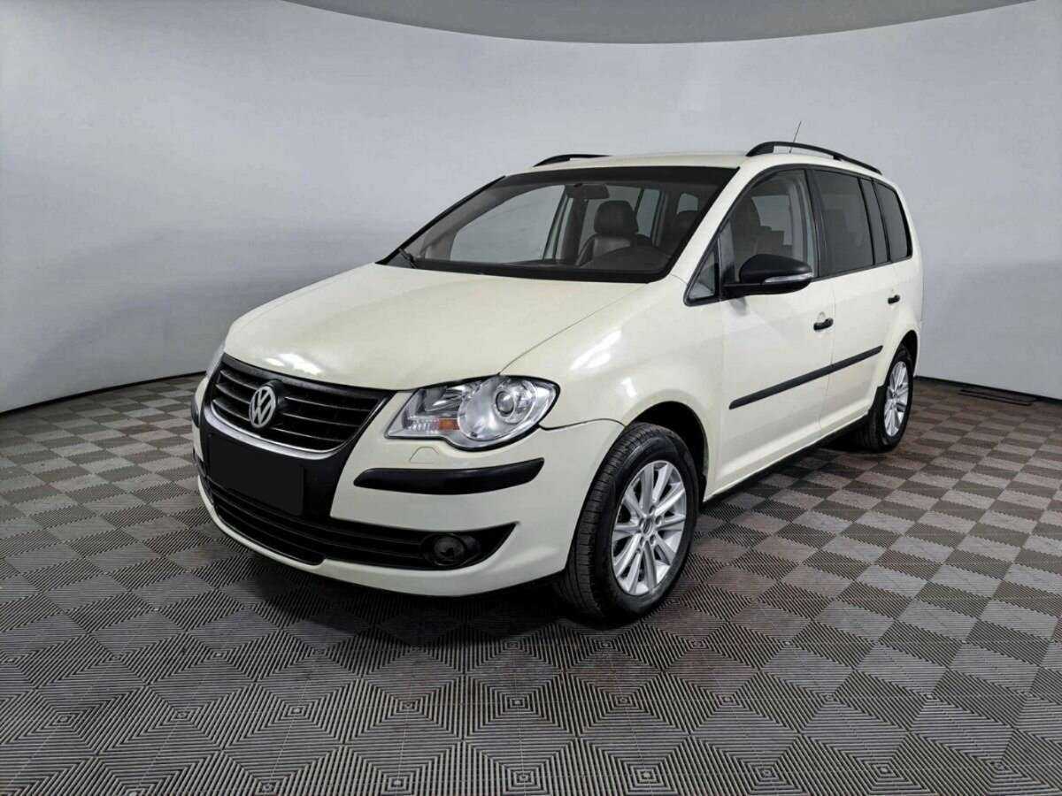 Купить Volkswagen Touran, 2010, 177 000 км, фото №1