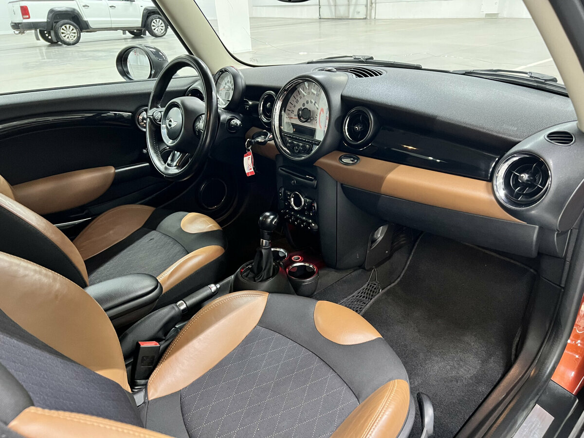 Купить Mini Hatch Cooper II (R56) Рестайлинг, 2012, 150 096 км, фото №11