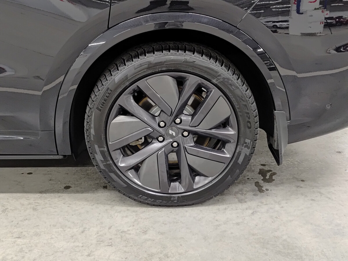 Купить Li Auto (Lixiang) L9 52.3 kWh I Рестайлинг, 2024, 46 444 км, фото №18