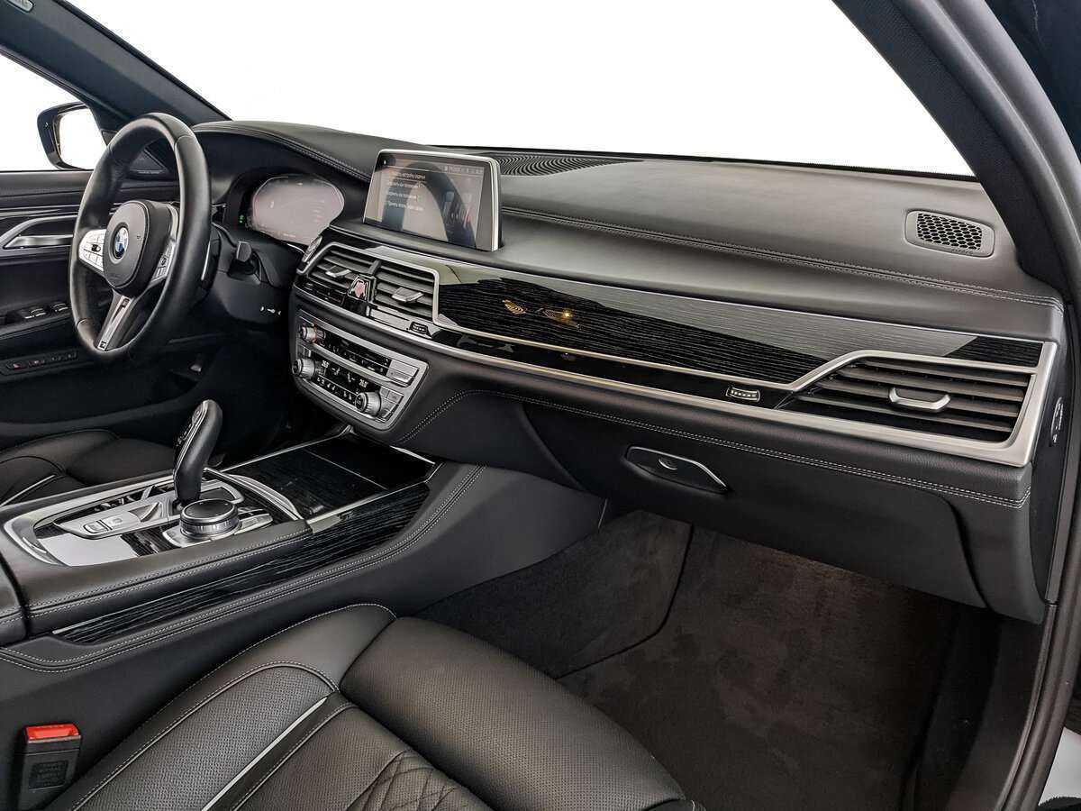Купить BMW 7 серии 730d xDrive, 2020, 47 555 км, фото №9
