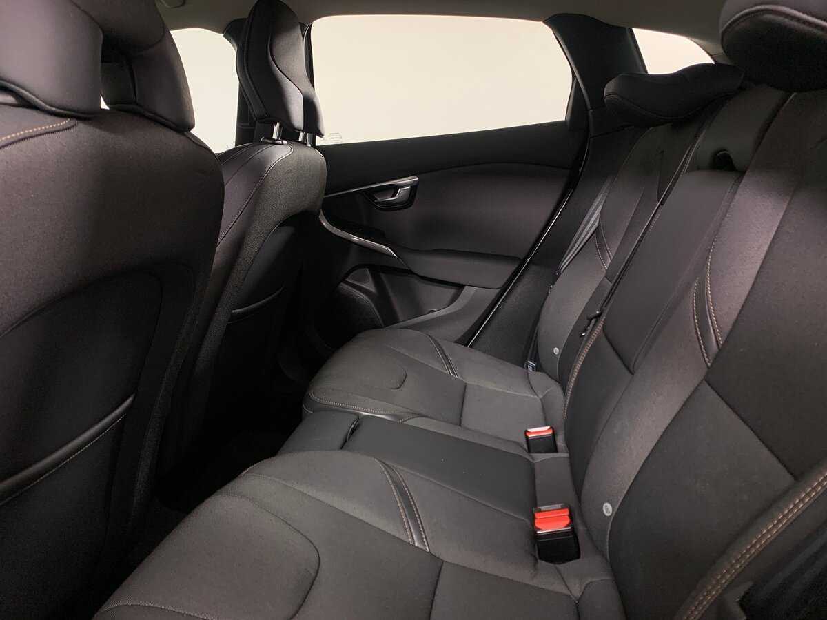 Купить Volvo V40 Cross Country, 2017, 137 895 км, фото №19