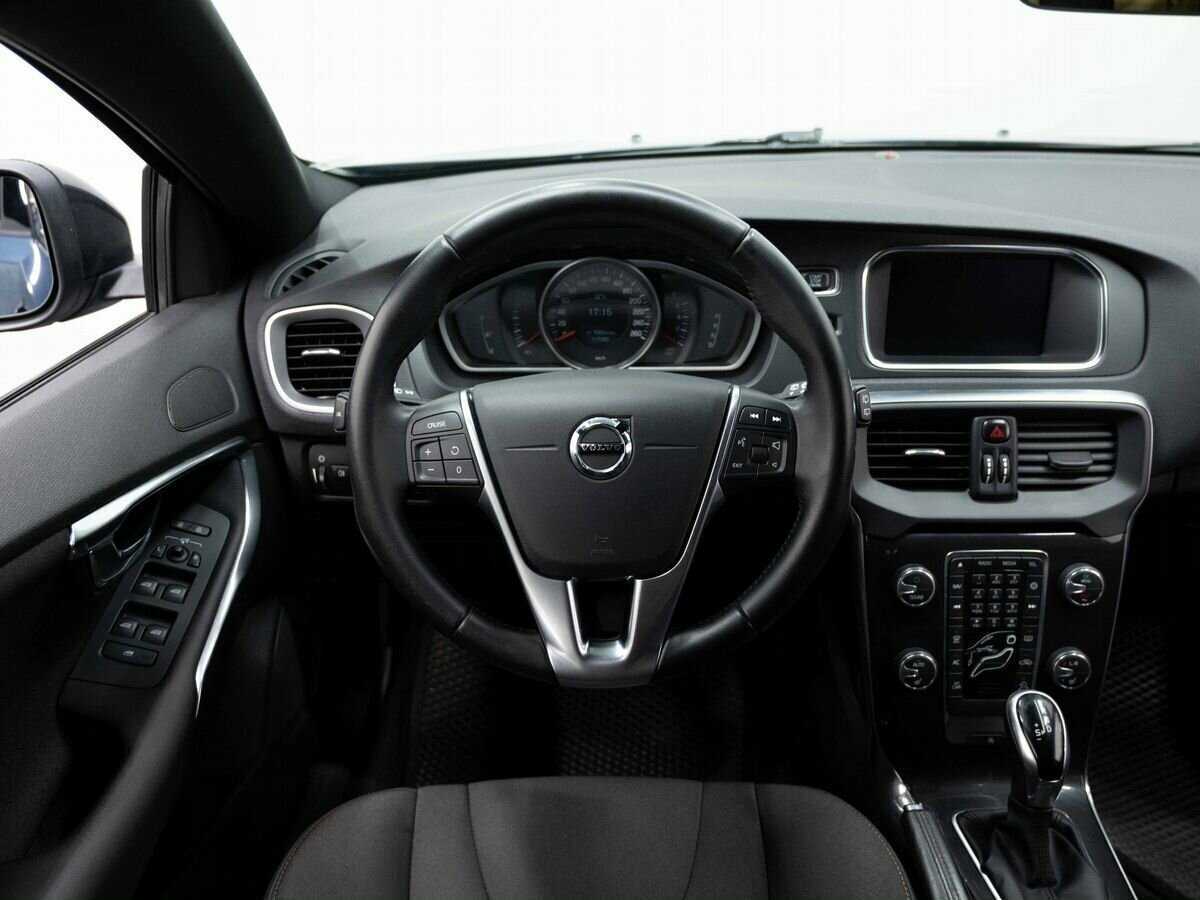 Купить Volvo V40 Cross Country, 2017, 117 000 км, фото №14