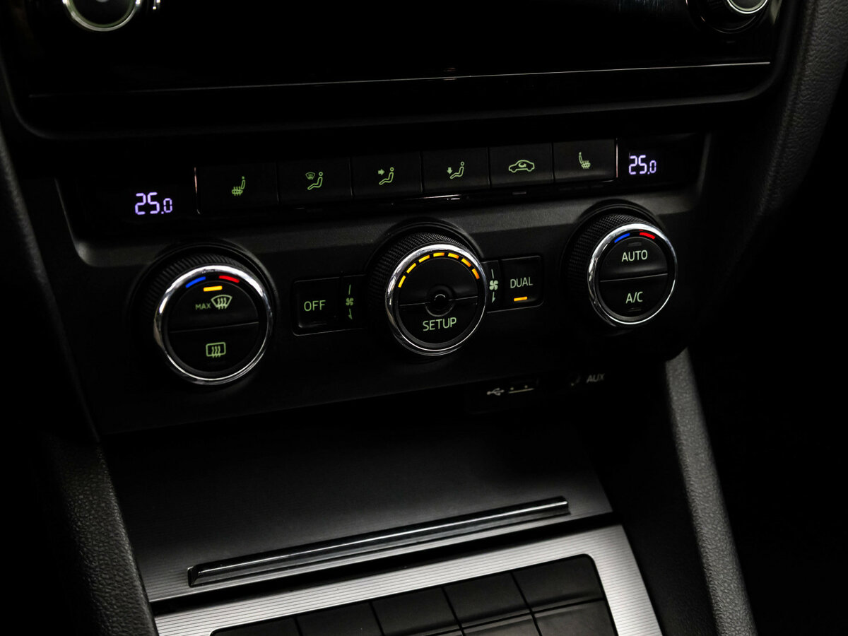 Купить Skoda Octavia III (A7), 2013, 230 283 км, фото №11
