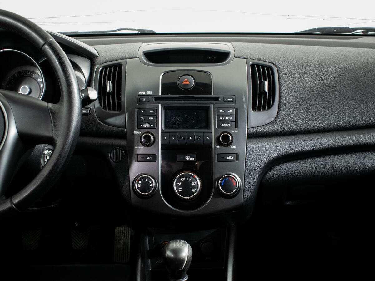 Купить Kia Cerato 6-speed, 2010, 227 856 км, фото №9