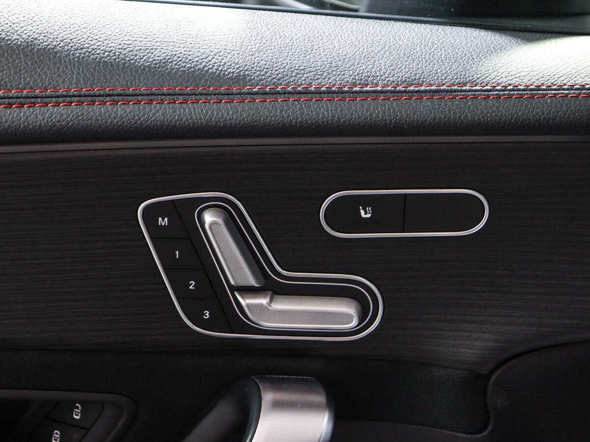 Купить Mercedes-Benz CLA AMG 35 AMG, 2019, 81 882 км, фото №28