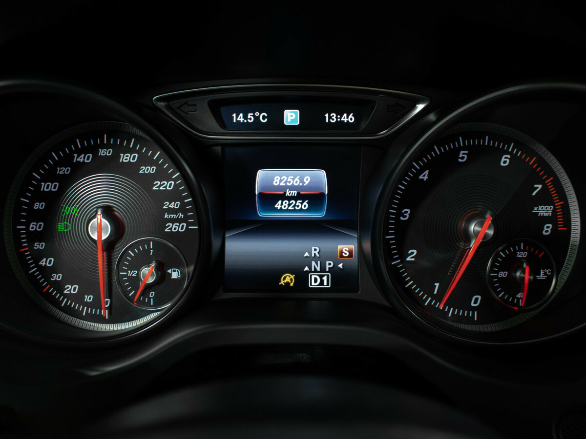 Купить Mercedes-Benz GLA 200 I (X156) Рестайлинг, 2018, 48 258 км, фото №12