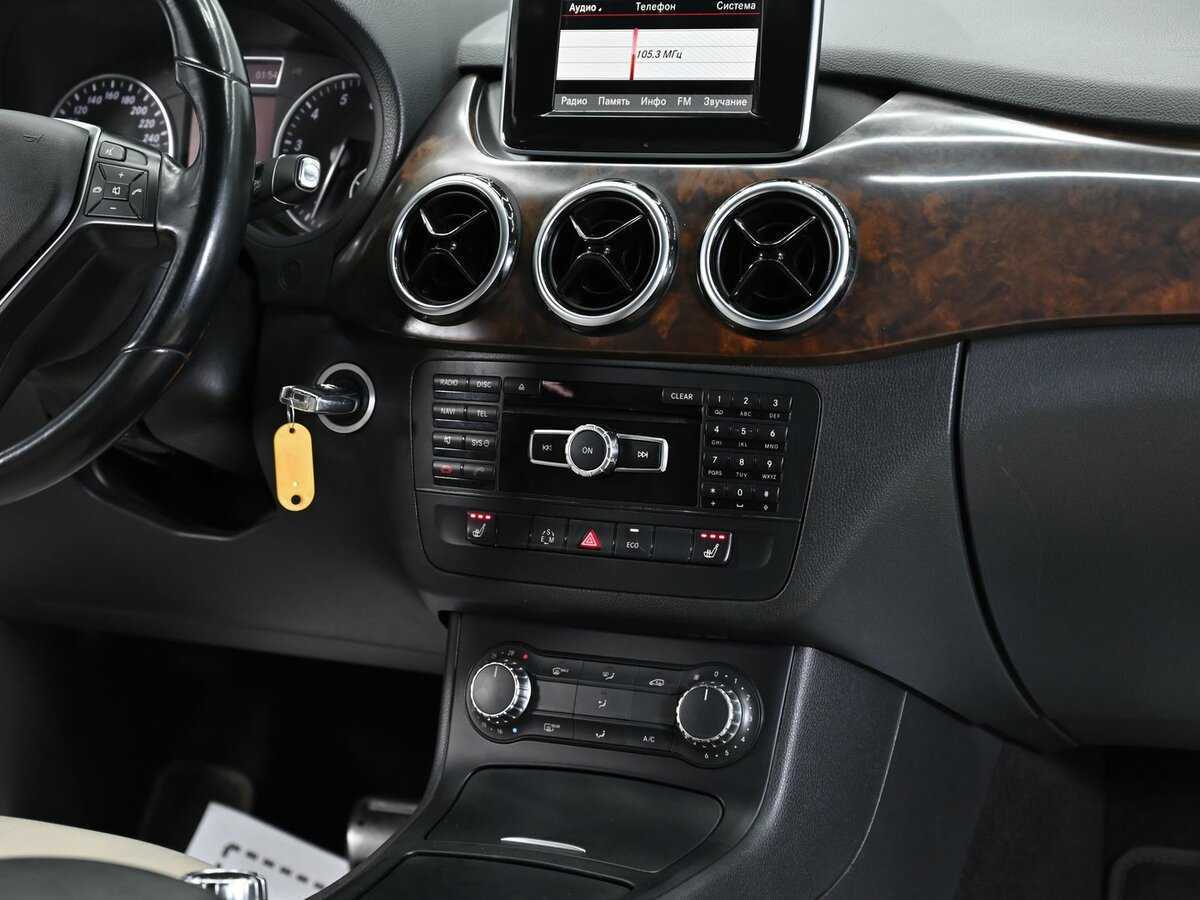 Купить Mercedes-Benz B-Класс 180, 2013, 157 000 км, фото №9