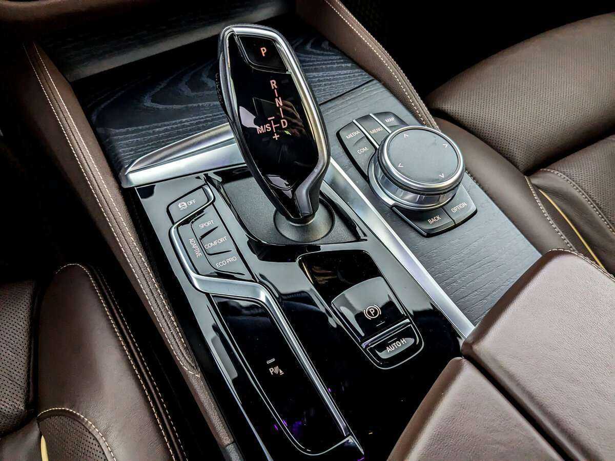 Купить BMW 5 серии 530d xDrive, 2020, 64 100 км, фото №23