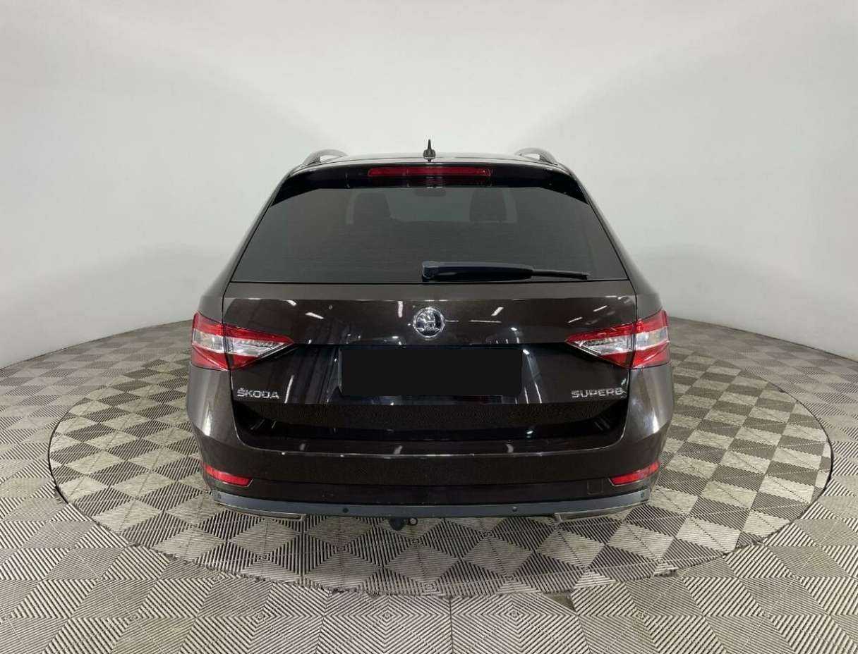 Купить Skoda Superb, 2016, 160 000 км, фото №2