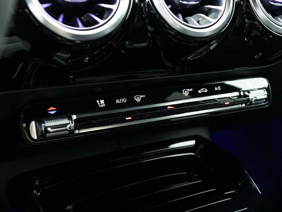 Купить Mercedes-Benz CLA AMG 35 AMG II (C118, X118), 2019, 62 403 км, фото №16