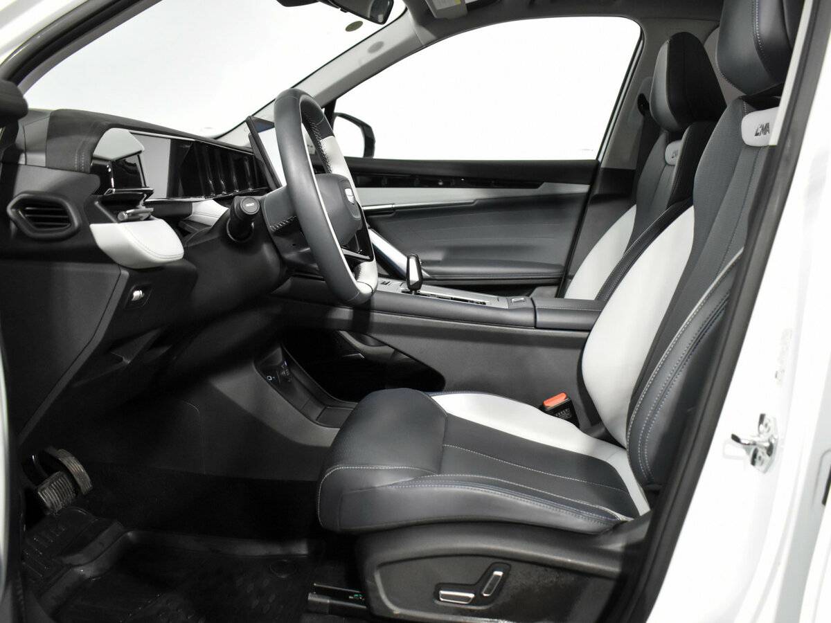 Купить Geely Boyue L II, 2024, 14 695 км, фото №10